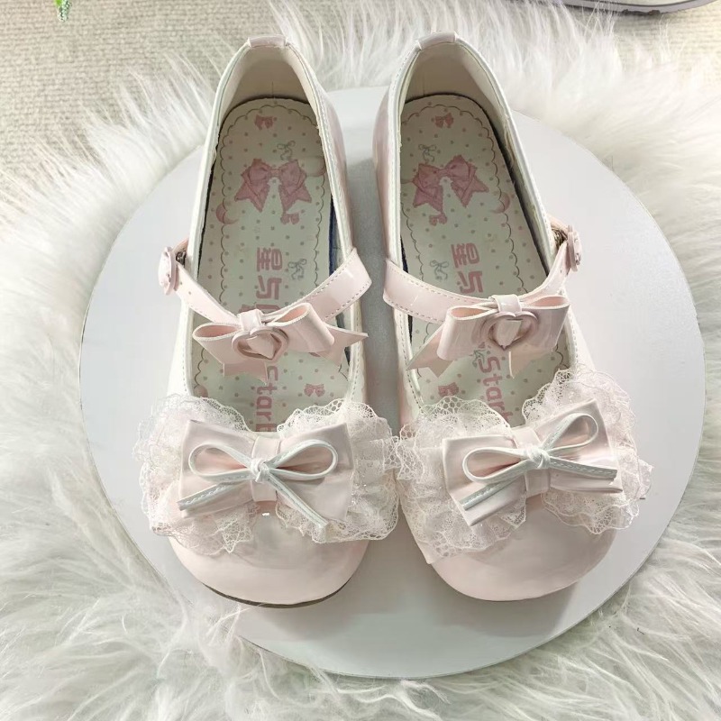 Women's Mary Jane Shoes Classi - огляд і ціна Leather Classic Strap